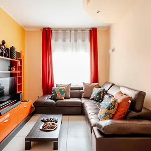 In Style - Vibrant In Appartamento